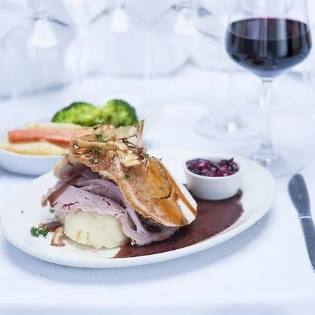 Πανσιόν Cawley's 2*